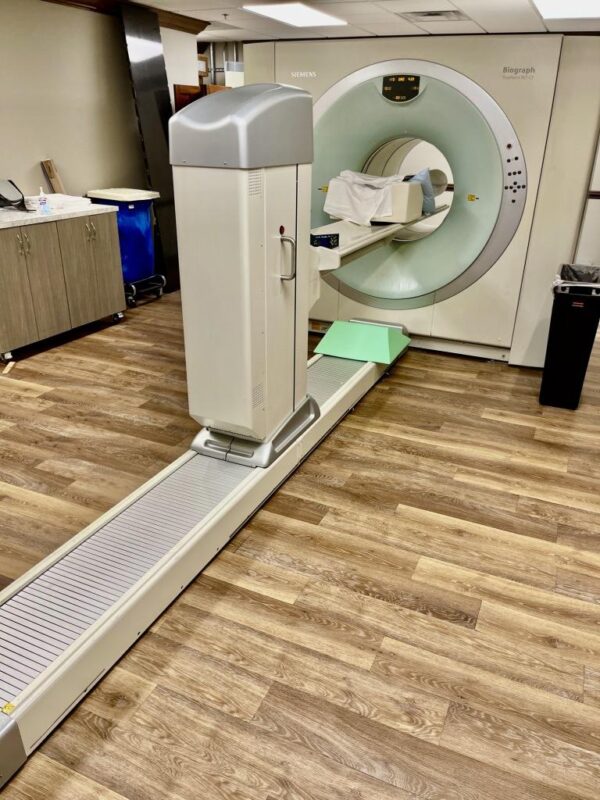 Siemens Biograph TruePoint 40 Slice Pet CT Scanner Image One Group